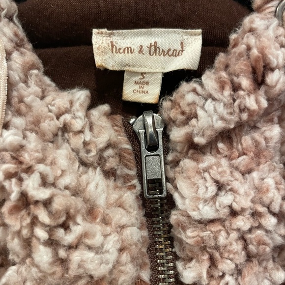 Hem & thread pink blush gold hooded vest size Small - Picture 3 of 8